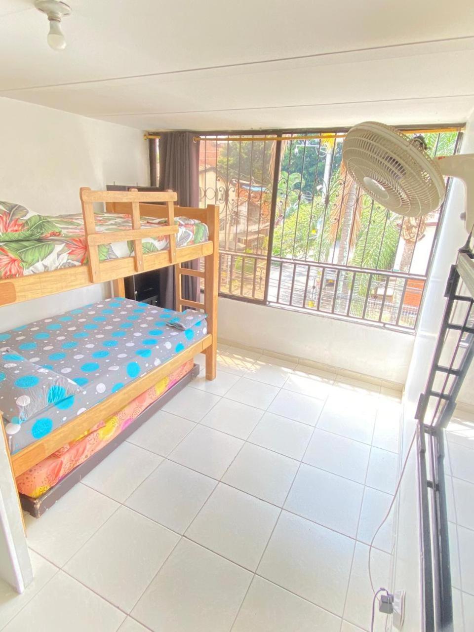 E2 Comodo Y Amplio Apartamento En Laureles Estadio 120 Mts2 Medellín Exterior foto